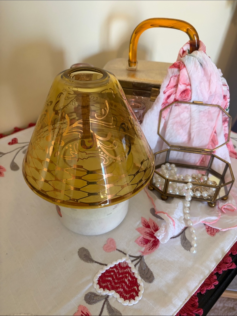 Yankee Candle Amber Glass Shade with Gold Etched Design